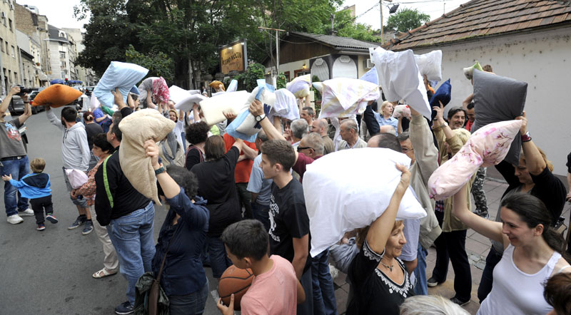 Станари Цетињске протествовали против буке и неиспуњених обећања градске власти