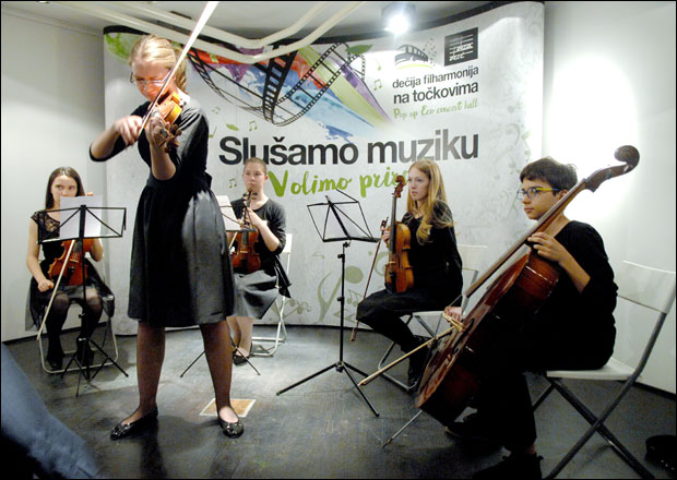 Турнеја дечјег оркестра