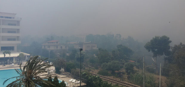 Пожар у летовалишту, евакуисано 55 Срба