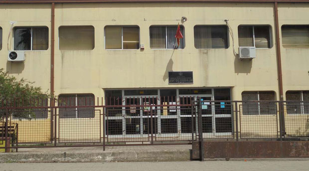 Латиница одложила дипломе