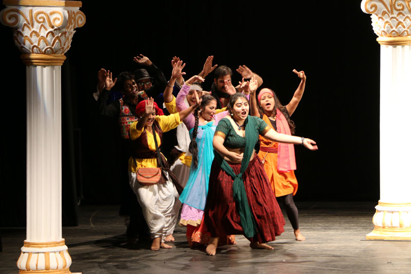 Индијци певају Шекспира