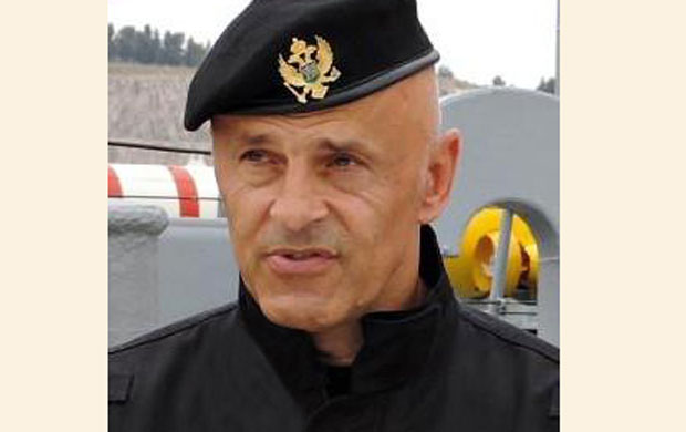 Министар удаљава команданта САЈ