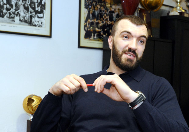 Оженио се Никола Пековић