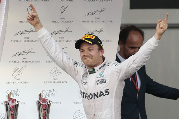 Формула 1: Розберг од старта до циља доминирао