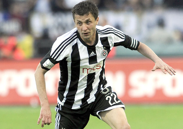 Партизан, Војводина и Чукарички прижељкују аматере