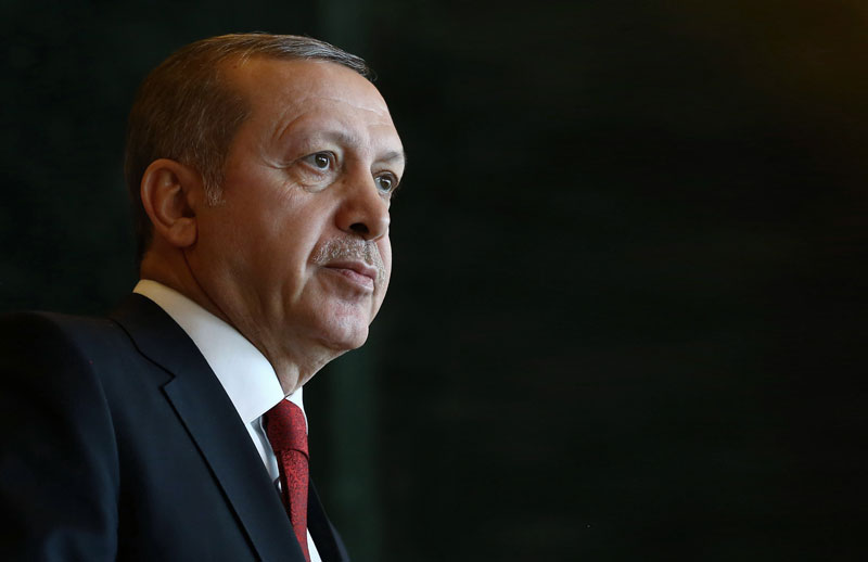 Ердоган вечерао с транссексуалном звездом после растеривања геј скупа
