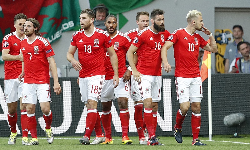 Група Б: Енглеска и Велс у осмини финала, Словаци на чекању (ВИДЕО)