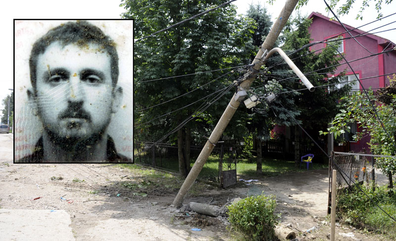 Ситроеном поломио бандеру!