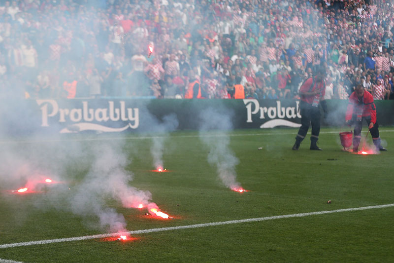 Национални синдикат полиције: Хулигани ће после 30. минута ући у терен и напасти судију