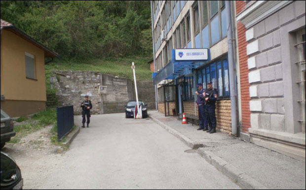 Годишње 50 напада на полицајце у РС