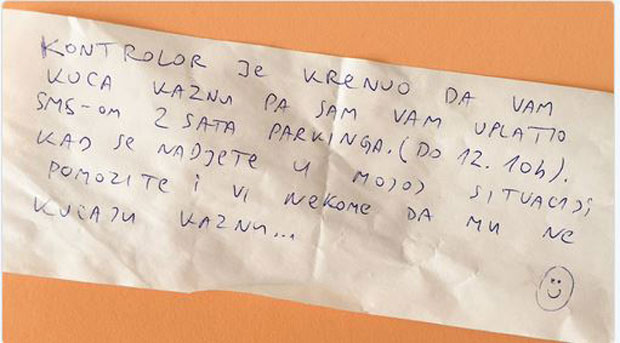 Београђанин платио паркинг непознатој девојци и оставио поруку на брисачима
