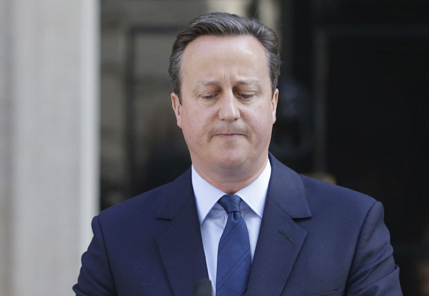 Дејвид Камерон поднео оставку на место премијера Велике Британије (ВИДЕО)