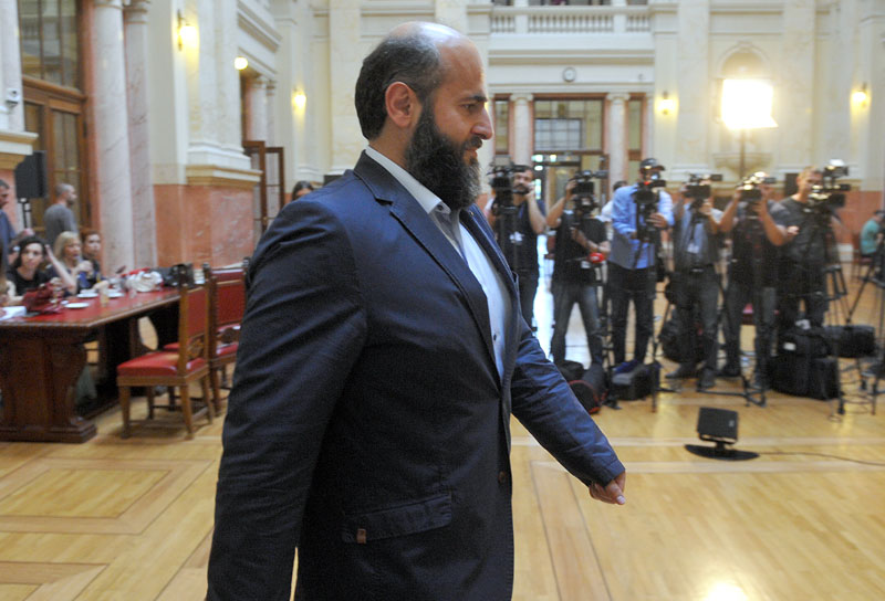 Школе по мери бившег муфтије