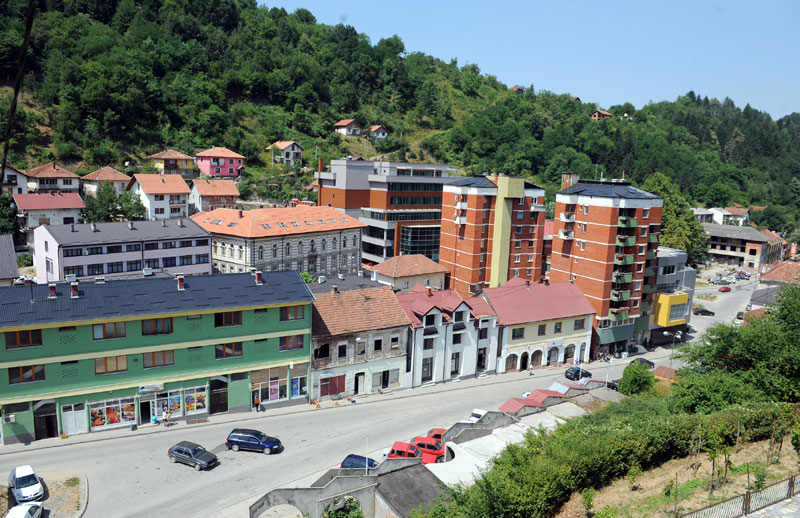 Сребреница: Дураковић само расипа новац?