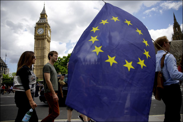 Европа врши притисак да Лондон што пре почне процес изласка из ЕУ 