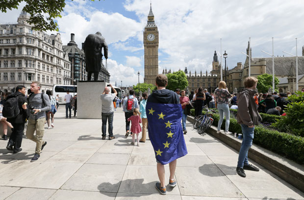 Оланд и Меркел сагласни о начину поступања после Брегзита 