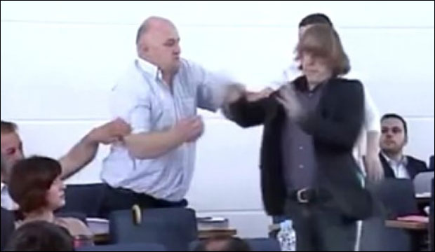 ПОГЛЕДАЈТЕ: Туча у скупштини Кантона Сарајево