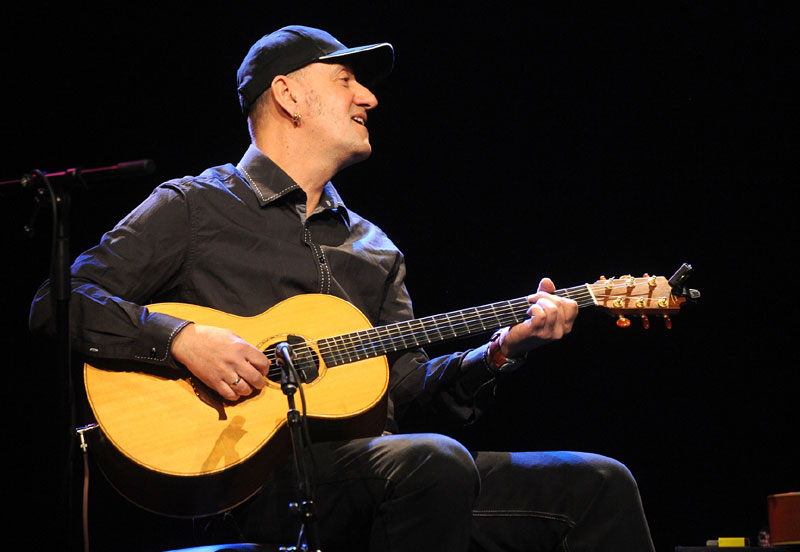 Влатко свира за џабе