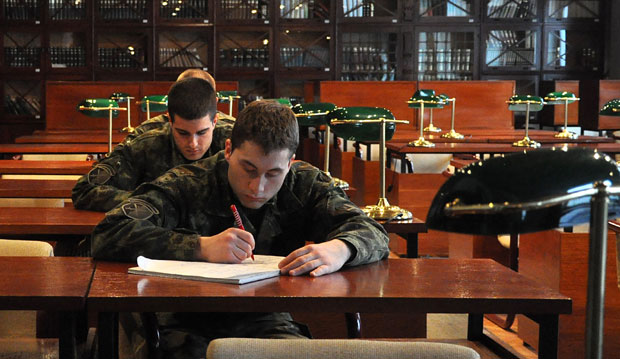 Војни индекс и цивилима