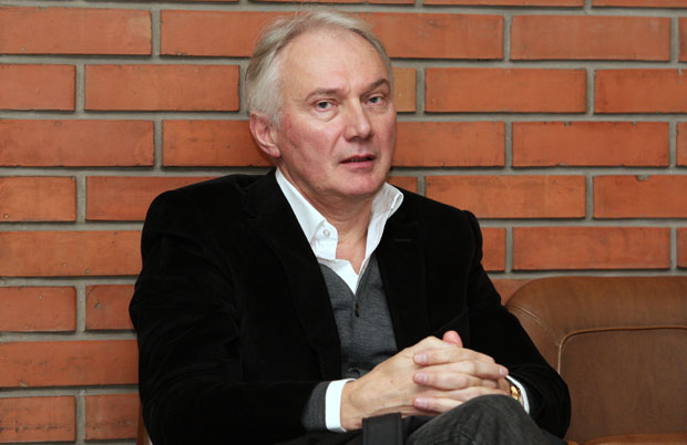 Одложено суђење саветнику бившег премијера: Јањушевић пред судом у септембру