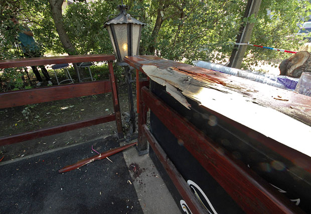 МАСАКР У ЖИТИШТУ: Немања тражи мајку, Дијану не желе да сахране под презименом убице! 