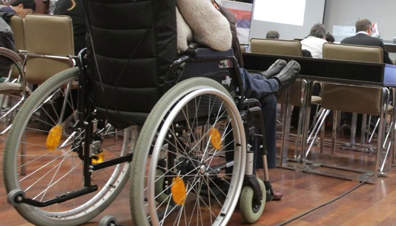 Од августа особе са инвалидитетом имаће личне асистенте