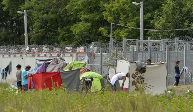 На граници поново избегличке колоне