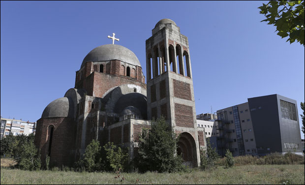 Албанци не траже гробницу, већ би да руше храм