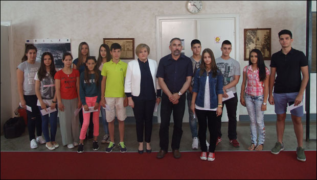 Неготин: Најбољим ђацима по 30.000