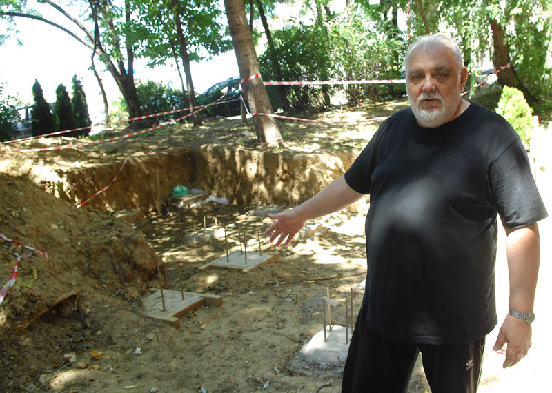 Раскопали парк да отворе башту