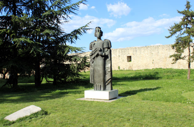 Београђани, да ли знате коме су посвећени неки од споменика у вашем граду?