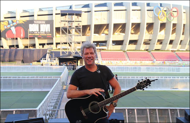 Бон Џови одушевио сватове (ВИДЕО)