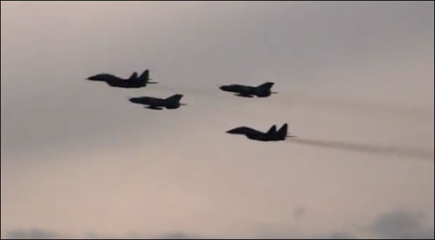 У ваздушној паради у част НАТО летели и авиони руске производње (ВИДЕО)