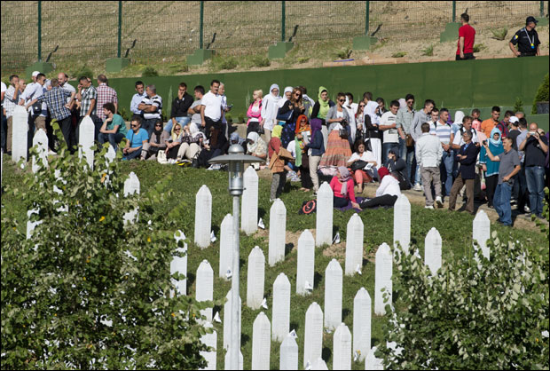 Сви да одбацимо злочинце из својих редова