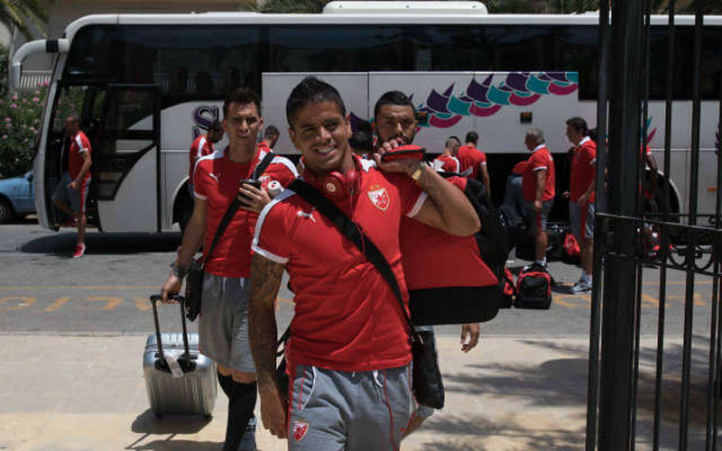 ЗВЕЗДА ДОПУТОВАЛА НА МАЛТУ: Моуче у комбинацији, Валети се црно пише