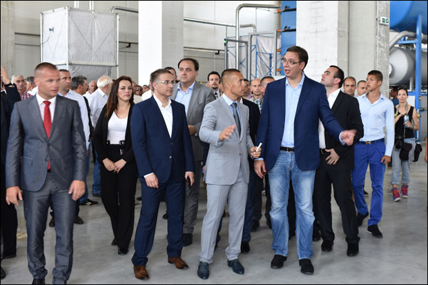 Вучић: Влада ће помоћи домаћим фирмама