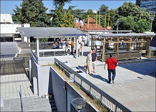 Отворена  пијаца на Коњарнику