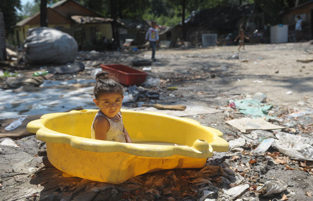 ЕУ даје 9,5 милиона евра за изградњу станова у ромскм насељима