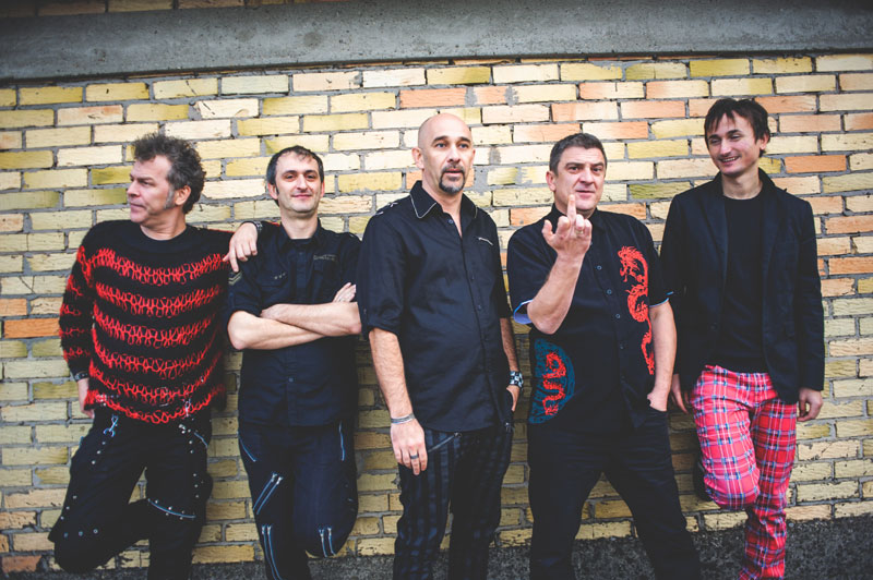 Уз нови албум Гоблина и биографија 