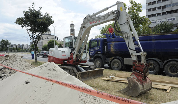 До „Хајата” раскопано због струје