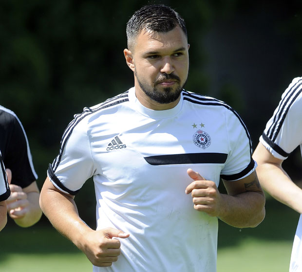 Божинов “изрибан” због килаже