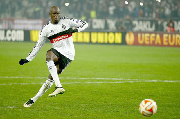 Лом ноге би могао да буде крај каријере Дембе Ба