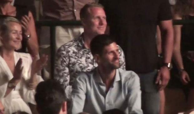 Сил посветио Нолету песму “Kiss From a Rose” (ВИДЕО)