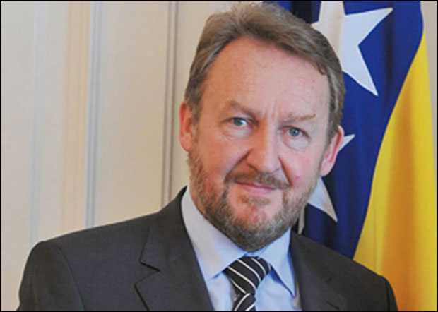 Бакир блокира 550 милиона евра