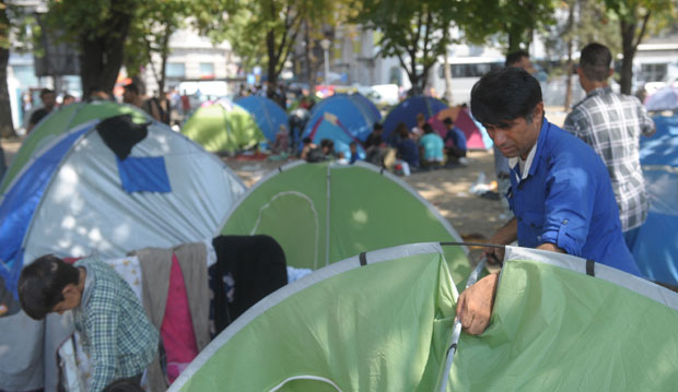 ПРОТЕСТ У БЕОГРАДУ: Мигранти штрајкују глађу