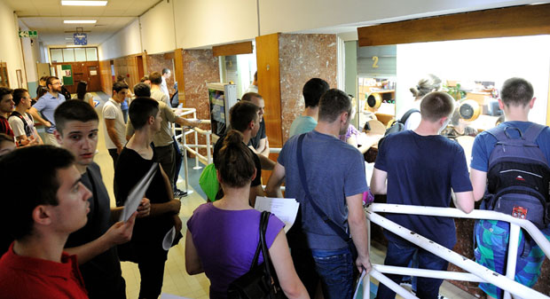 Факултети ће сами скупљати папире!