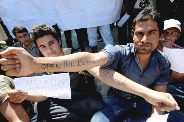 Мигранти неће храну, хоће у Мађарску