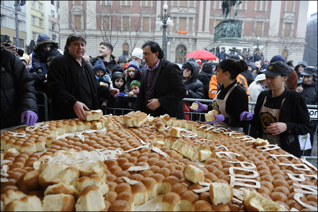 Чесница са 3 златника и 9 сребрњака