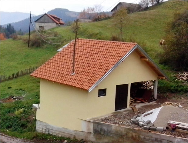 Бандеру узидао у гаражу из ината