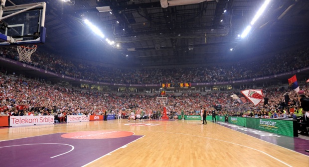 ЛЕКАРИ МУ РЕКЛИ ДА ЗАБОРАВИ НА ПРОФЕСИОНАЛНУ КОШАРКУ, АЛИ... Амерички центар у ФМП, Звезди право преузимања уговора